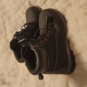Wonder Nation boys boots size 1 - never worn